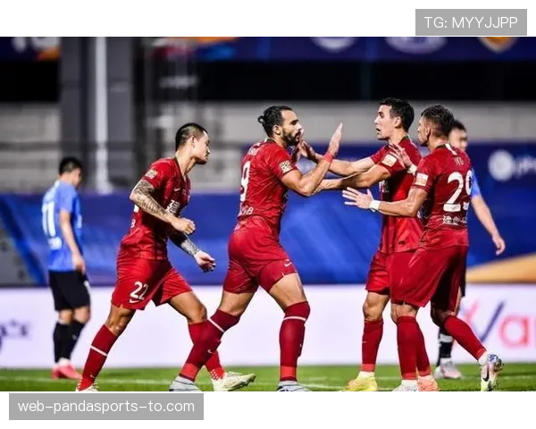 红牌规则详解：关键判罚条件与比赛影响分析