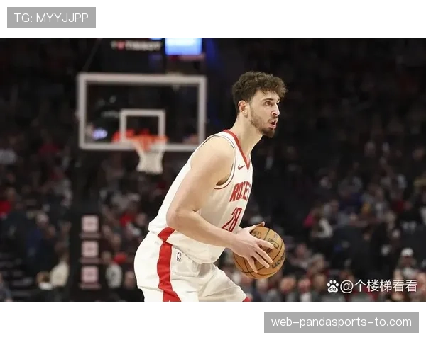 申京通过高位挡拆制造错位，提升内线得分效率明显