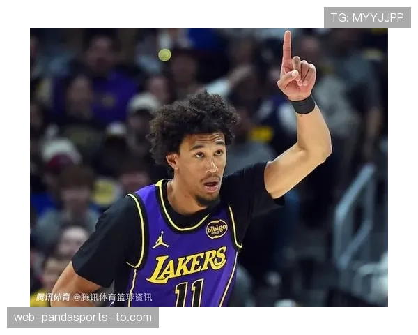 海耶斯利用挡拆拉开空间提升得分效率明显超过队友