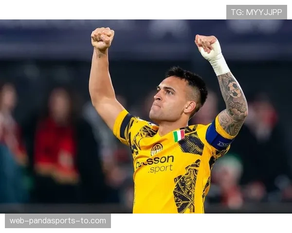 国米进攻被锁死隐患显现，劳塔罗拿球后全队节奏受限，赛季表现稳定性面临考验